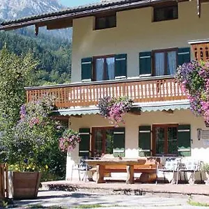 Haus Hirschpoint Apartment